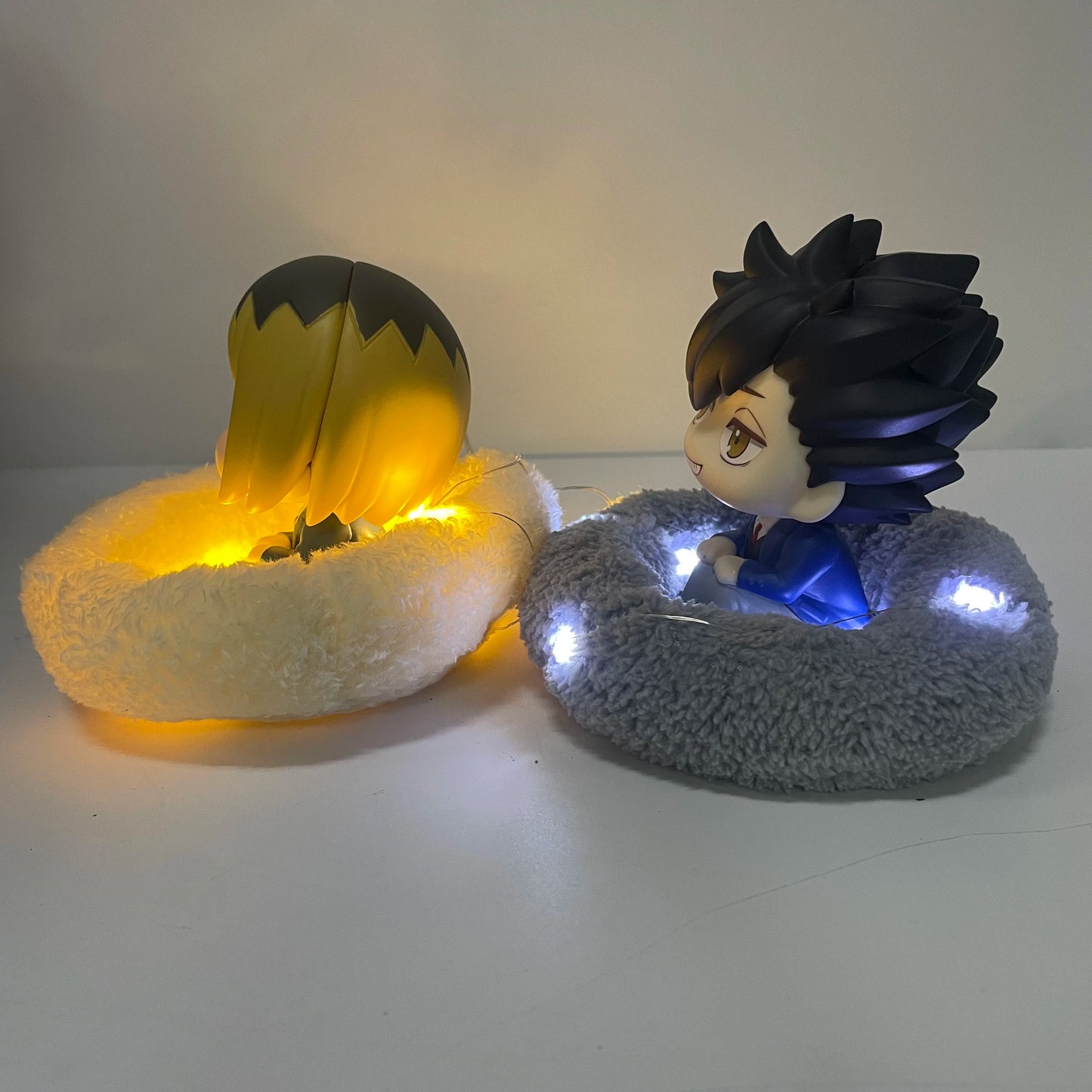 Tetsurou Kuroo and Kozume Kenma Look Up Visual Lamp Haikyuu Anime